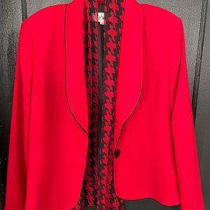 Women’s skirt suit